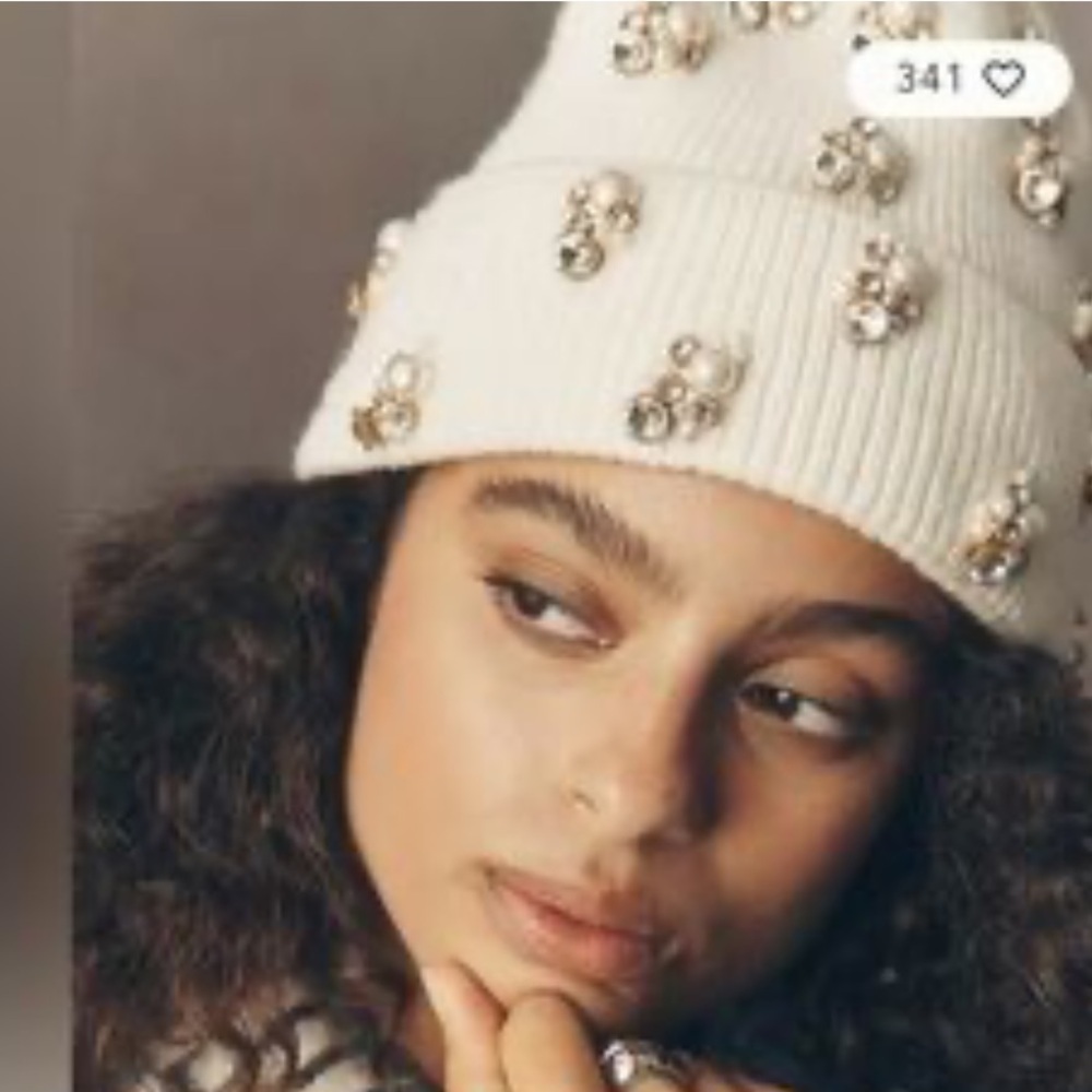 Anthropologie Cream Jewel Embellished winter beanie New Cream